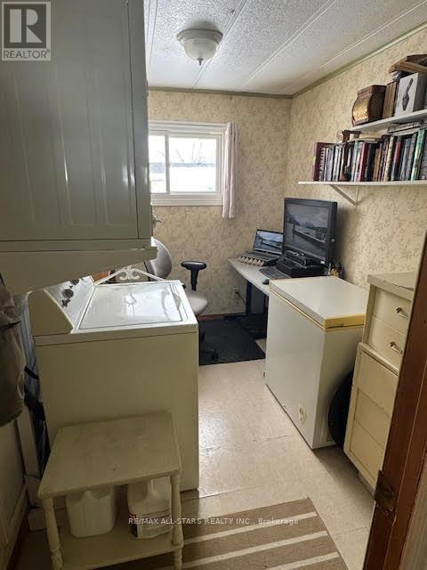 13 Fenelon Way, Kawartha Lakes (Fenelon), Ontario  K9V 0H9 - Photo 23 - X12842546