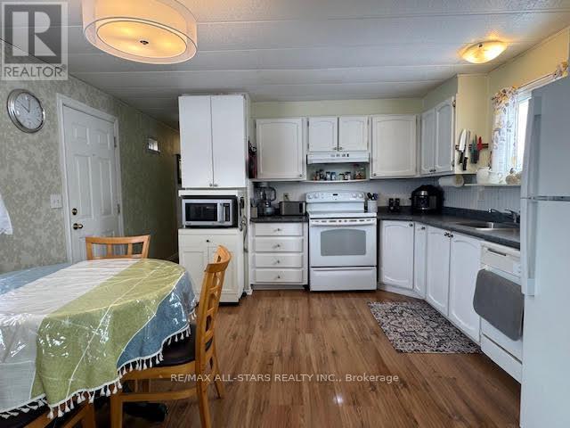 13 Fenelon Way, Kawartha Lakes (Fenelon), Ontario  K9V 0H9 - Photo 6 - X12842546