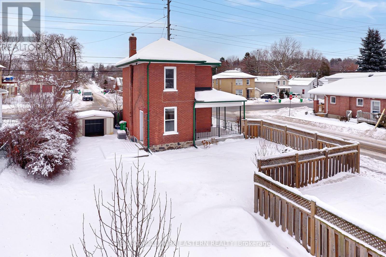 198 Hazlitt Street, Peterborough (Ashburnham Ward 4), Ontario  K9H 1L7 - Photo 2 - X12842712
