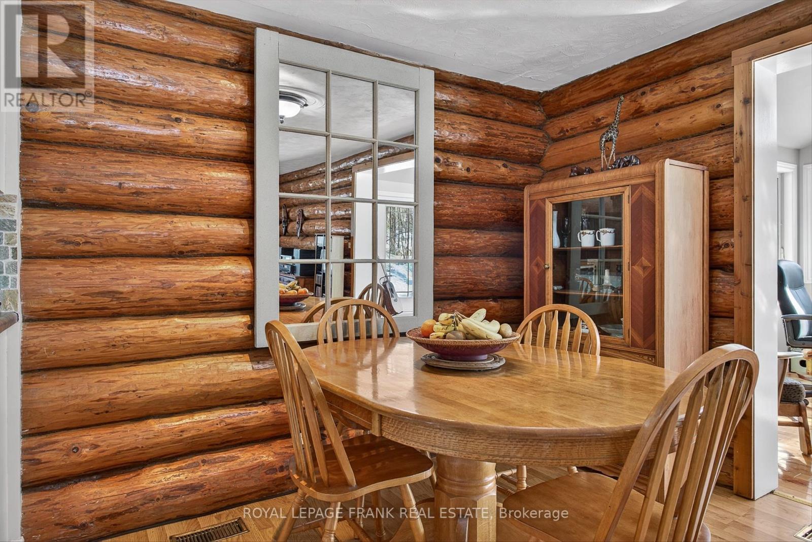 106 Sugarbush Crescent, Trent Lakes, Ontario  K0L 1J0 - Photo 14 - X12842812