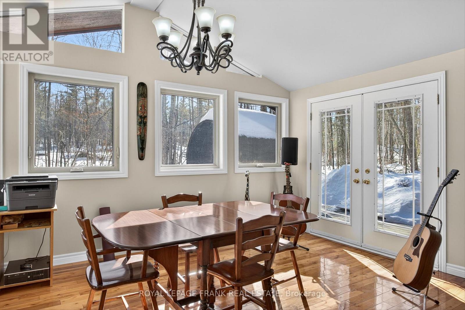 106 Sugarbush Crescent, Trent Lakes, Ontario  K0L 1J0 - Photo 19 - X12842812