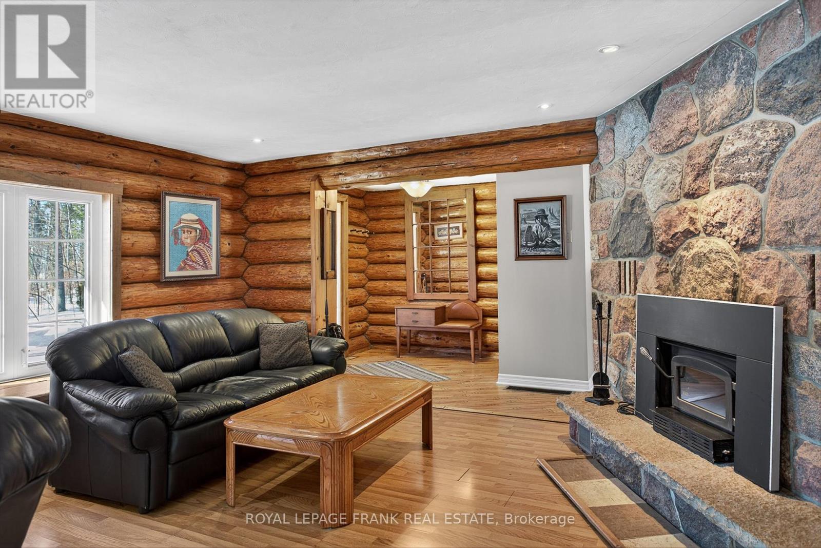 106 Sugarbush Crescent, Trent Lakes, Ontario  K0L 1J0 - Photo 8 - X12842812