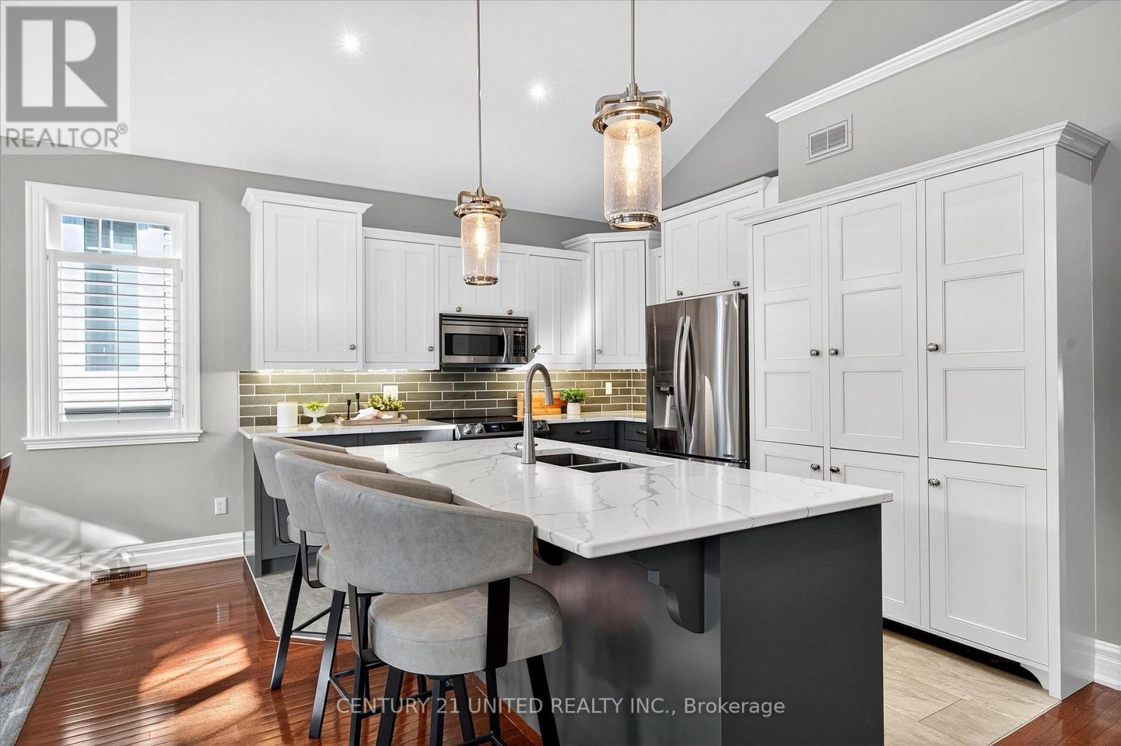 27 - 35 Brinton Drive, Peterborough (Otonabee Ward 1), Ontario  K9J 8S9 - Photo 8 - X12843012