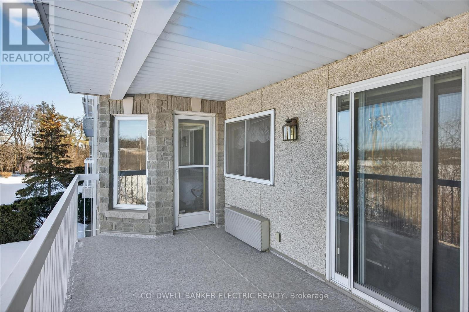 205c - 1099 Clonsilla Avenue, Peterborough (Otonabee Ward 1), Ontario  K9J 8L8 - Photo 31 - X12844060