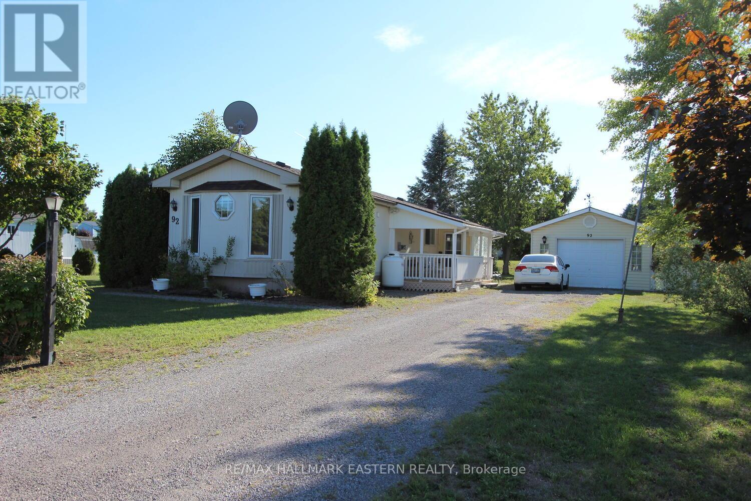 30 Lake Street, Havelock-Belmont-Methuen (Belmont-Methuen), Ontario  K0L 1Z0 - Photo 2 - X12845012