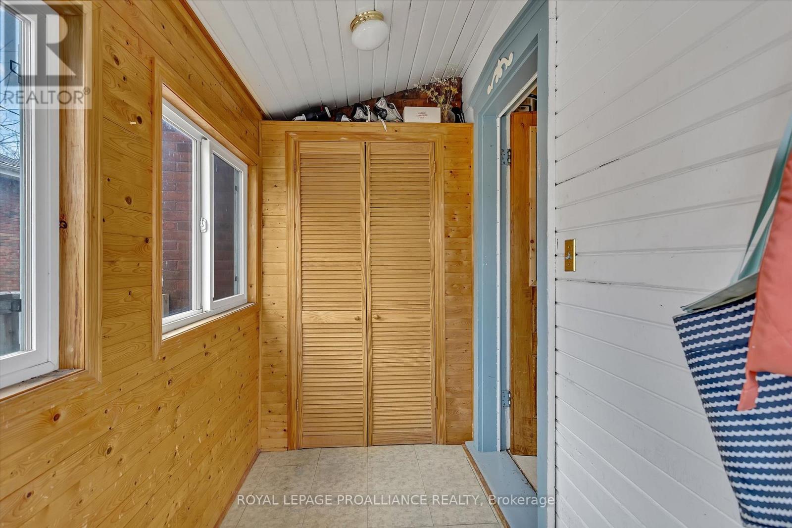 590 Murray Street, Peterborough (Town Ward 3), Ontario  K9H 2V1 - Photo 17 - X12845928