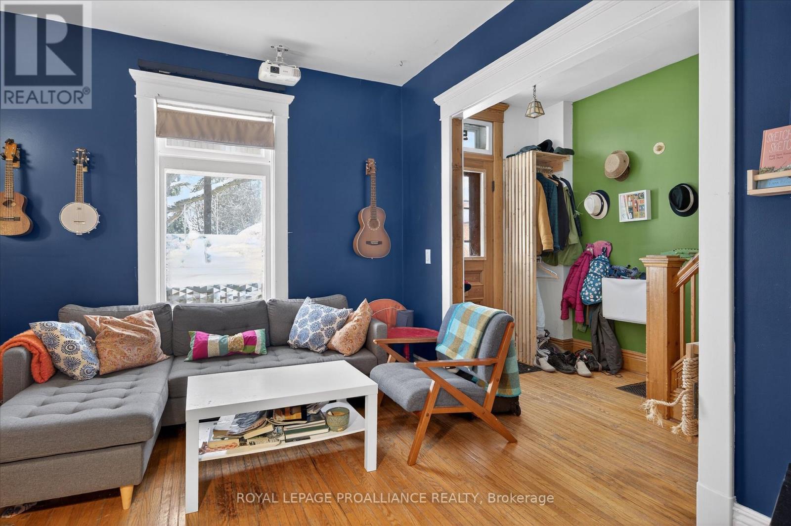 590 Murray Street, Peterborough (Town Ward 3), Ontario  K9H 2V1 - Photo 7 - X12845928