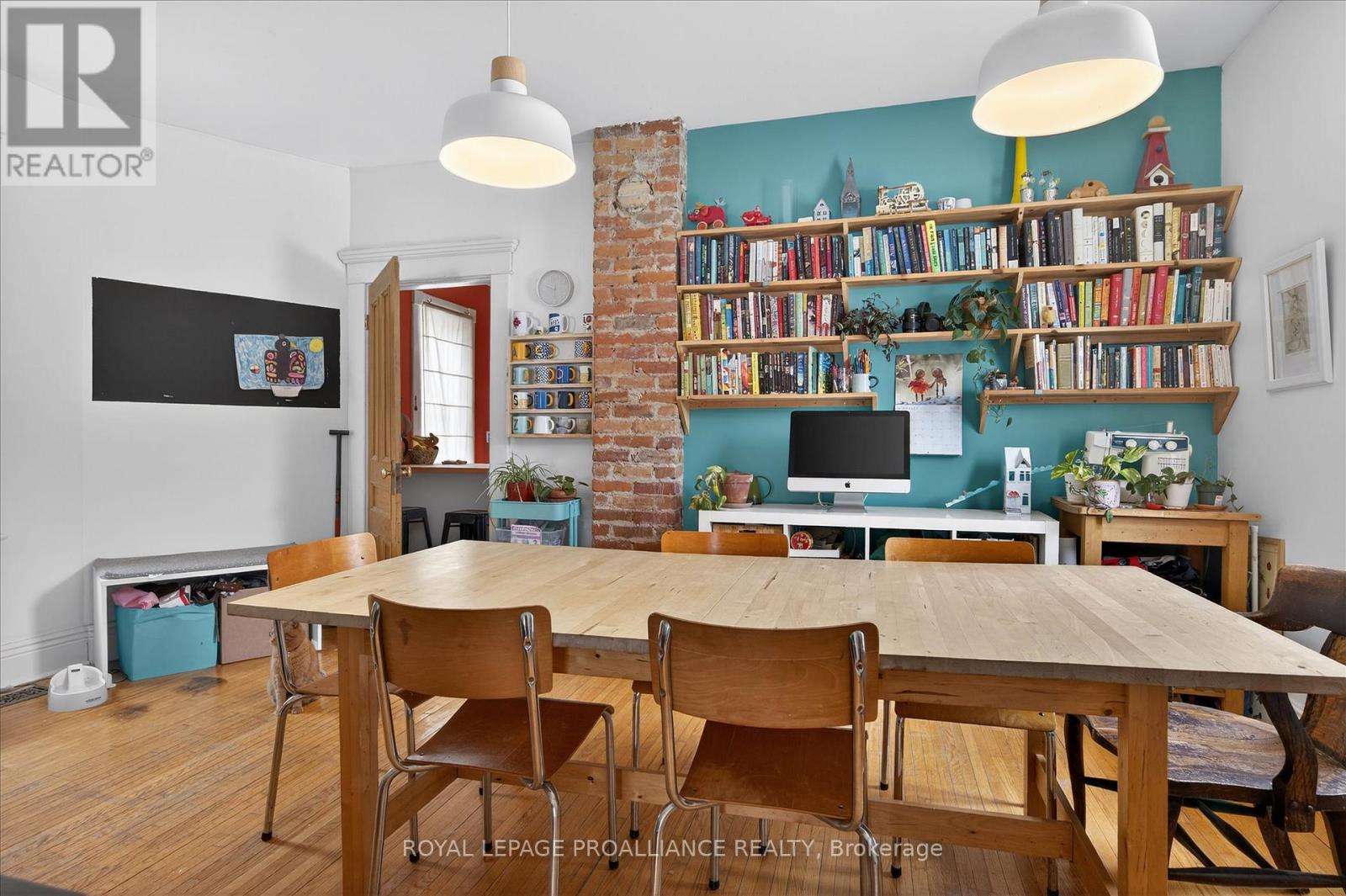 590 Murray Street, Peterborough (Town Ward 3), Ontario  K9H 2V1 - Photo 9 - X12845928