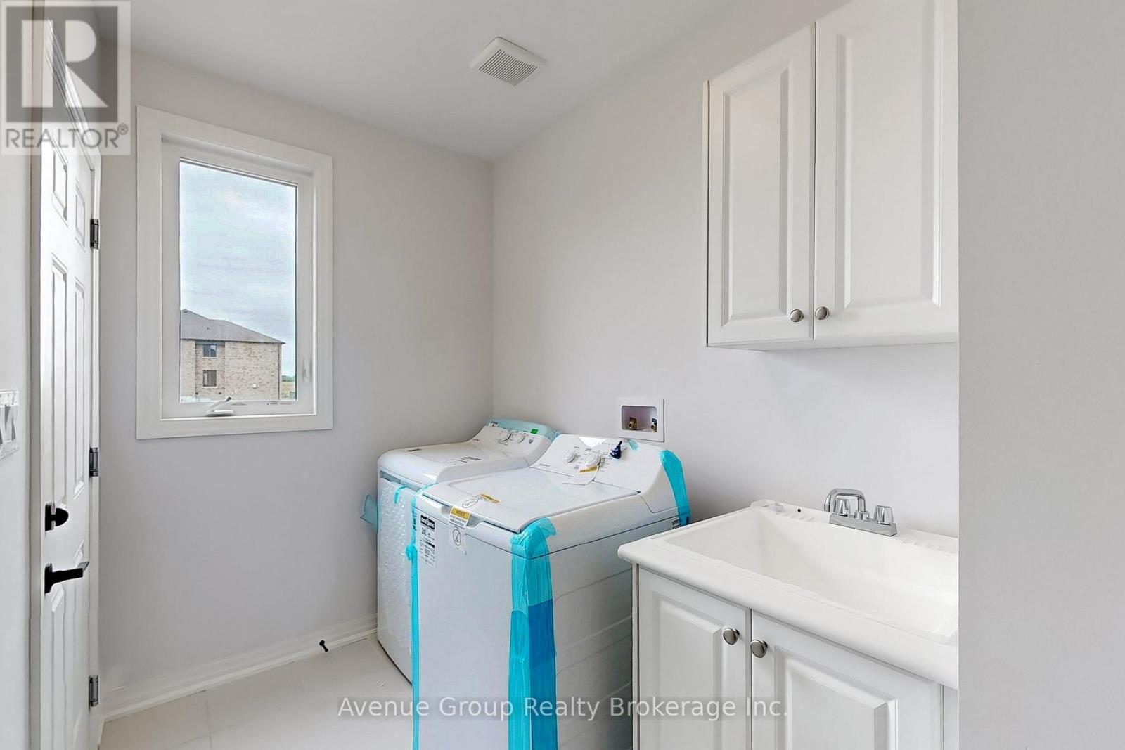 1 Fisher Road, Kawartha Lakes (Lindsay), Ontario  K9V 0P9 - Photo 11 - X12846886