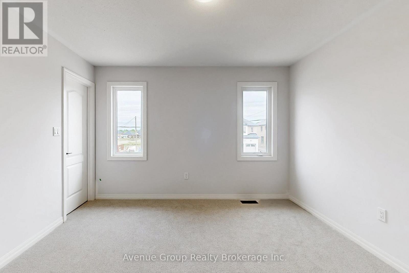 1 Fisher Road, Kawartha Lakes (Lindsay), Ontario  K9V 0P9 - Photo 34 - X12846886