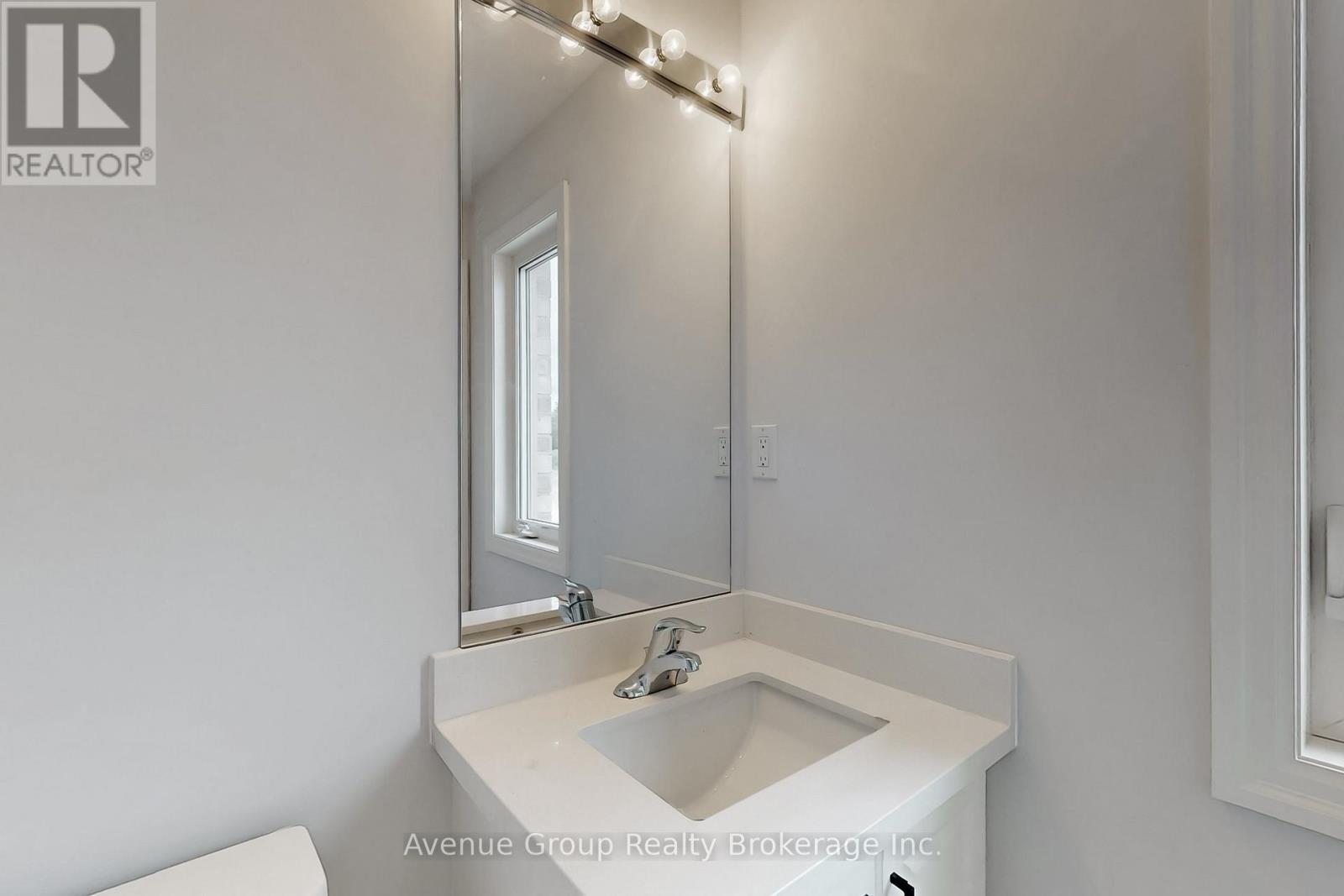 1 Fisher Road, Kawartha Lakes (Lindsay), Ontario  K9V 0P9 - Photo 37 - X12846886