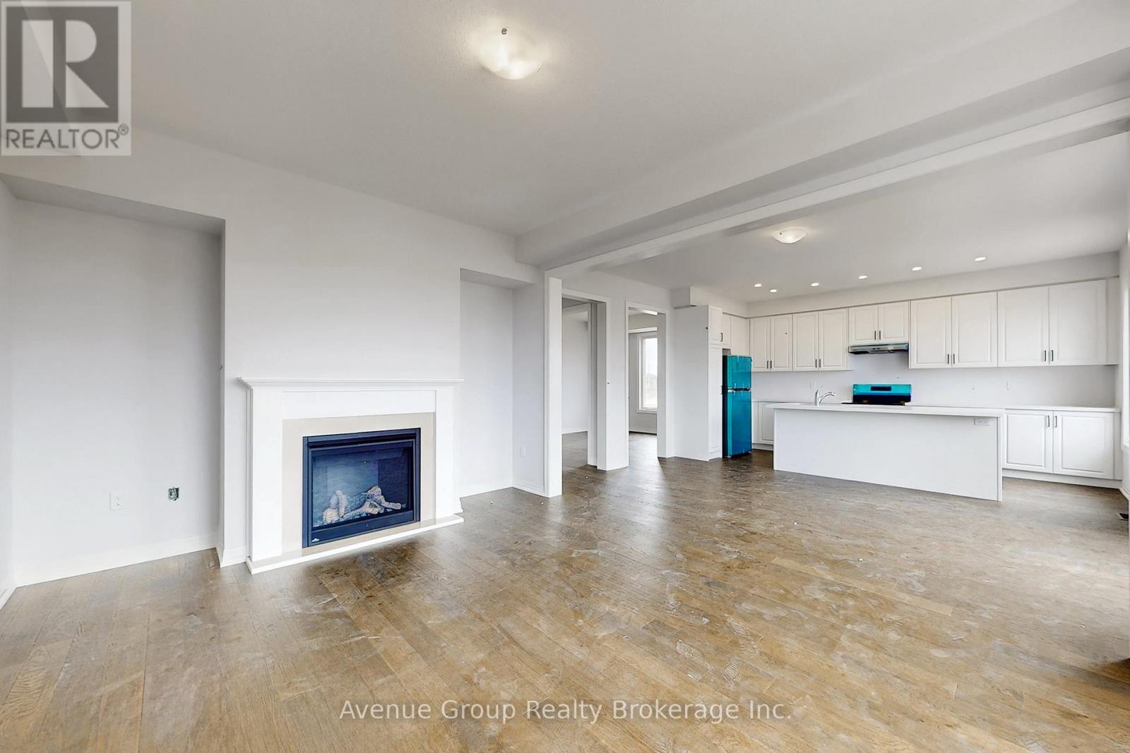 1 Fisher Road, Kawartha Lakes (Lindsay), Ontario  K9V 0P9 - Photo 5 - X12846886