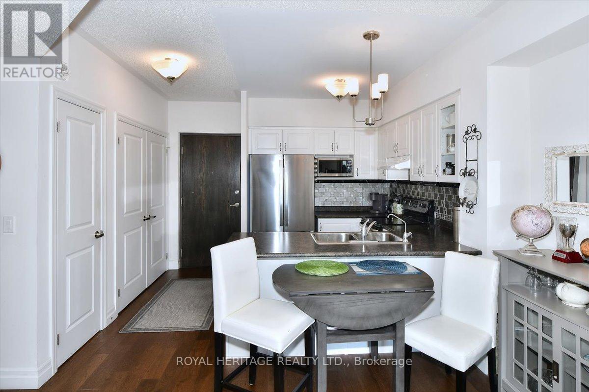 204 - 910 Wentworth Street, Peterborough (Otonabee Ward 1), Ontario  K9J 8R8 - Photo 10 - X12847392