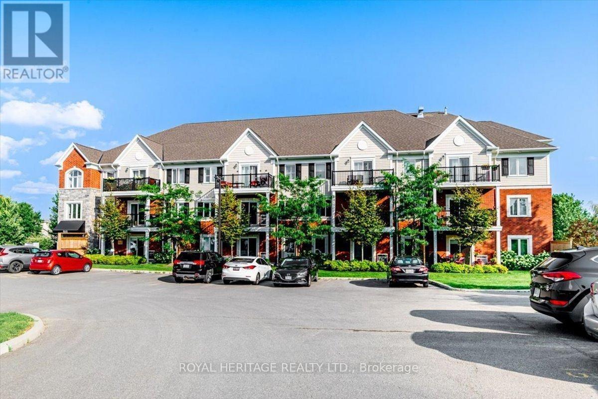 204 - 910 Wentworth Street, Peterborough (Otonabee Ward 1), Ontario  K9J 8R8 - Photo 2 - X12847392