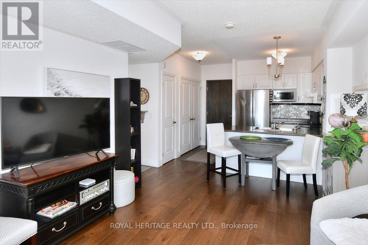 204 - 910 Wentworth Street, Peterborough (Otonabee Ward 1), Ontario  K9J 8R8 - Photo 8 - X12847392