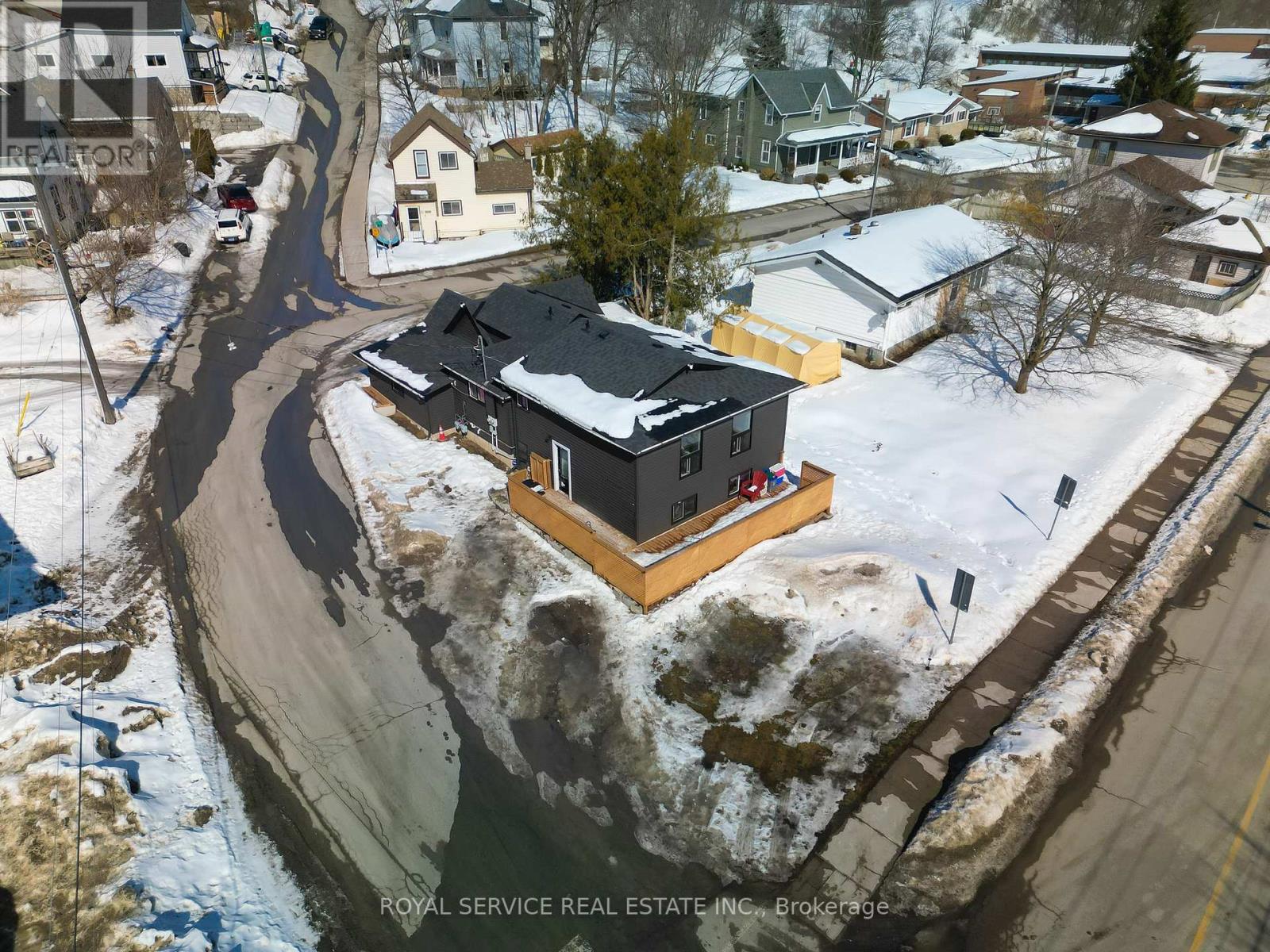 69 Maple Street, Trent Hills (Campbellford), Ontario  K0L 1L0 - Photo 20 - X12847536