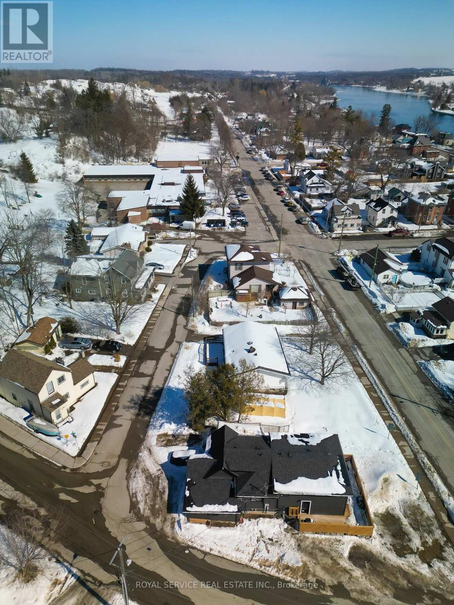 69 Maple Street, Trent Hills (Campbellford), Ontario  K0L 1L0 - Photo 34 - X12847536