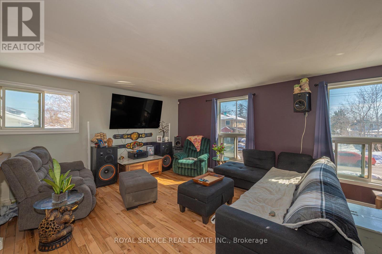 69 Maple Street, Trent Hills (Campbellford), Ontario  K0L 1L0 - Photo 5 - X12847536