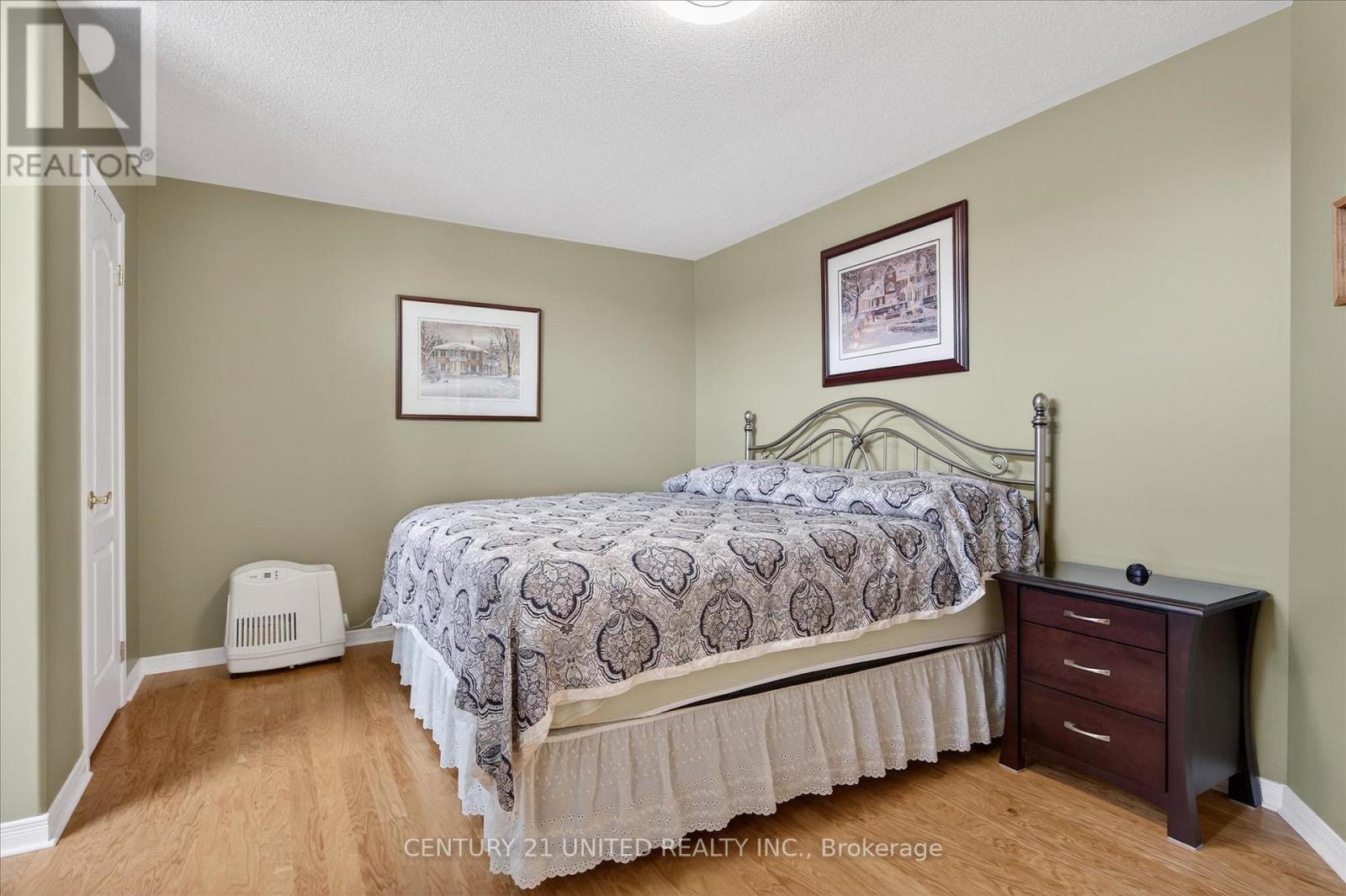 27 - 909 Wentworth Street, Peterborough (Otonabee Ward 1), Ontario  K9J 8R7 - Photo 28 - X12848044