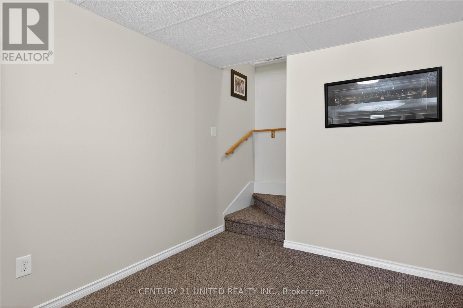 27 - 909 Wentworth Street, Peterborough (Otonabee Ward 1), Ontario  K9J 8R7 - Photo 35 - X12848044