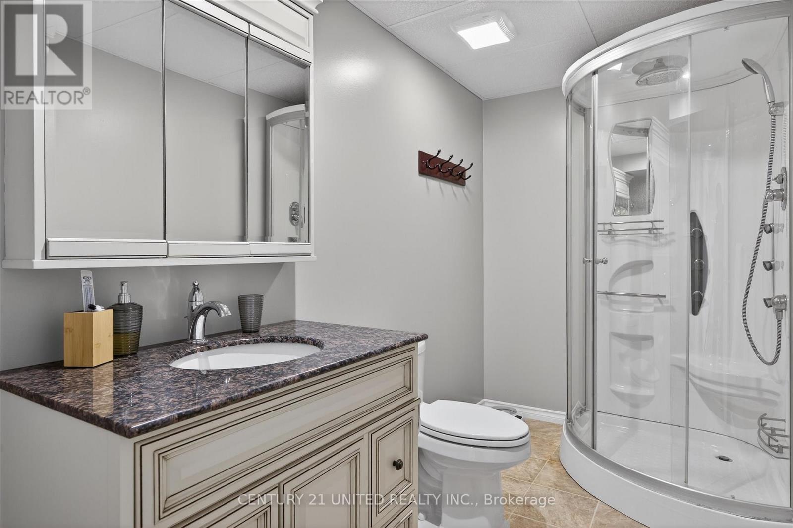 27 - 909 Wentworth Street, Peterborough (Otonabee Ward 1), Ontario  K9J 8R7 - Photo 46 - X12848044