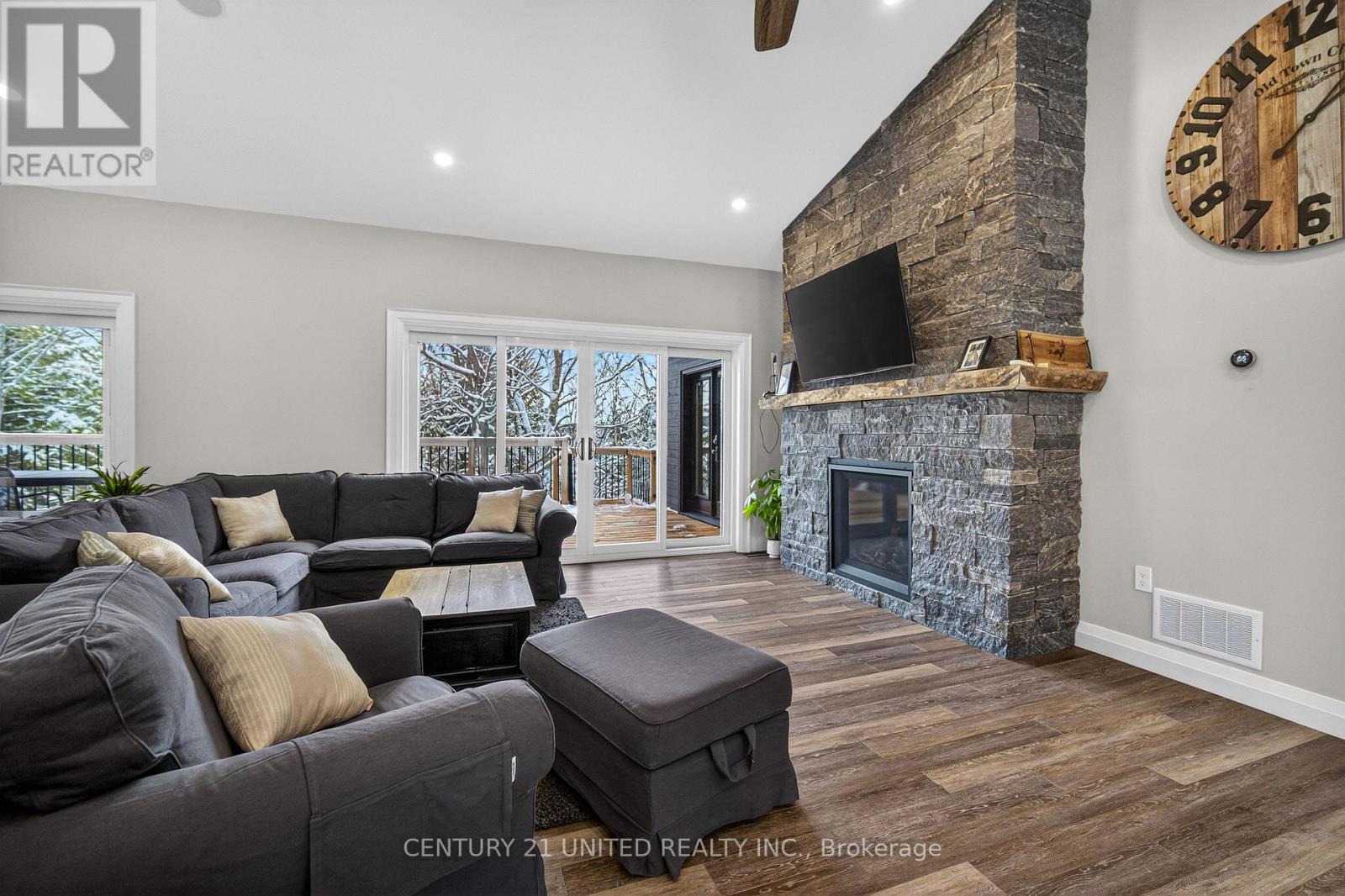 1047 Hinterland Trail, Highlands East (Cardiff Ward), Ontario  K0L 1C0 - Photo 15 - X12848238