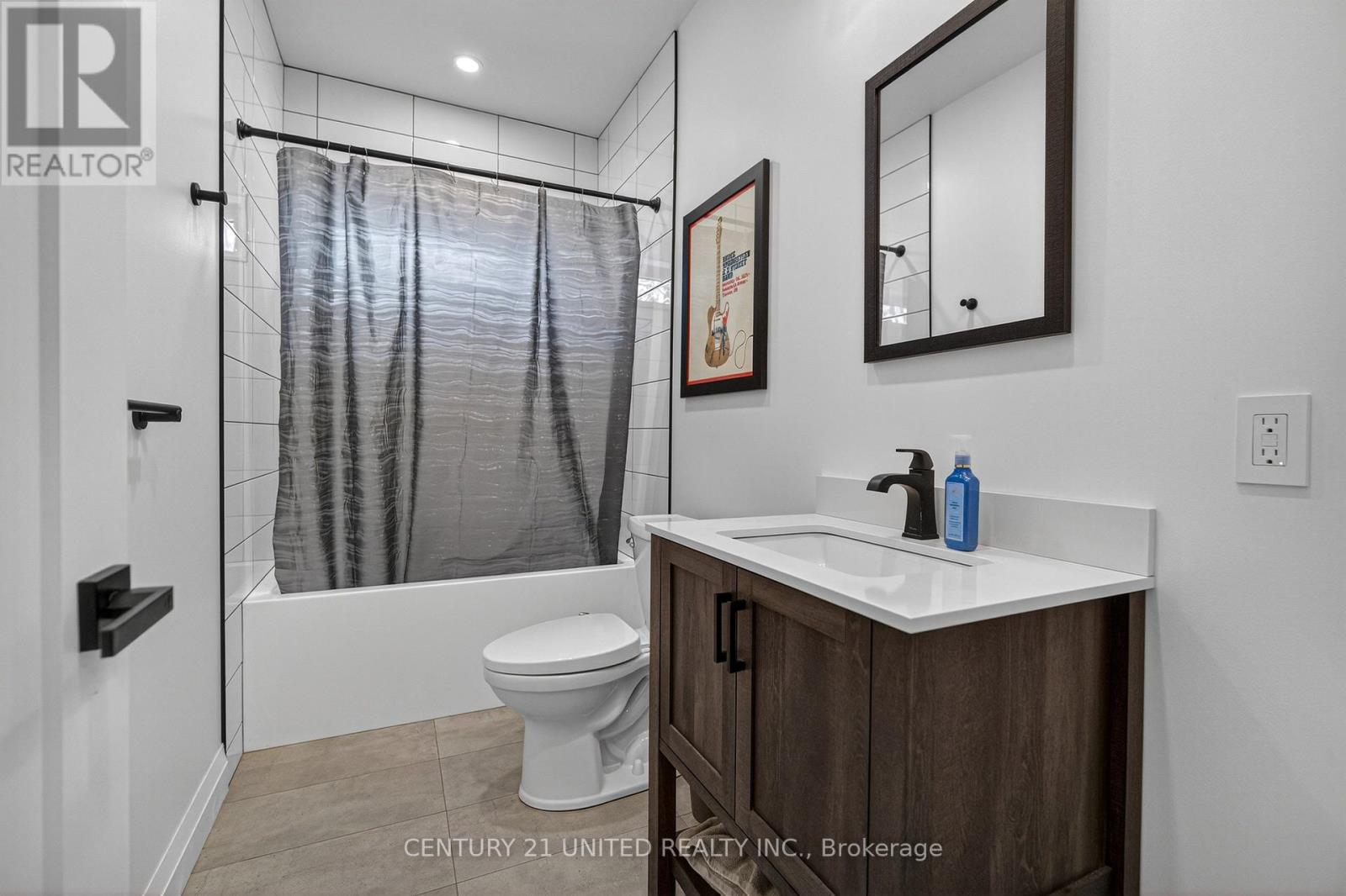 1047 Hinterland Trail, Highlands East (Cardiff Ward), Ontario  K0L 1C0 - Photo 24 - X12848238