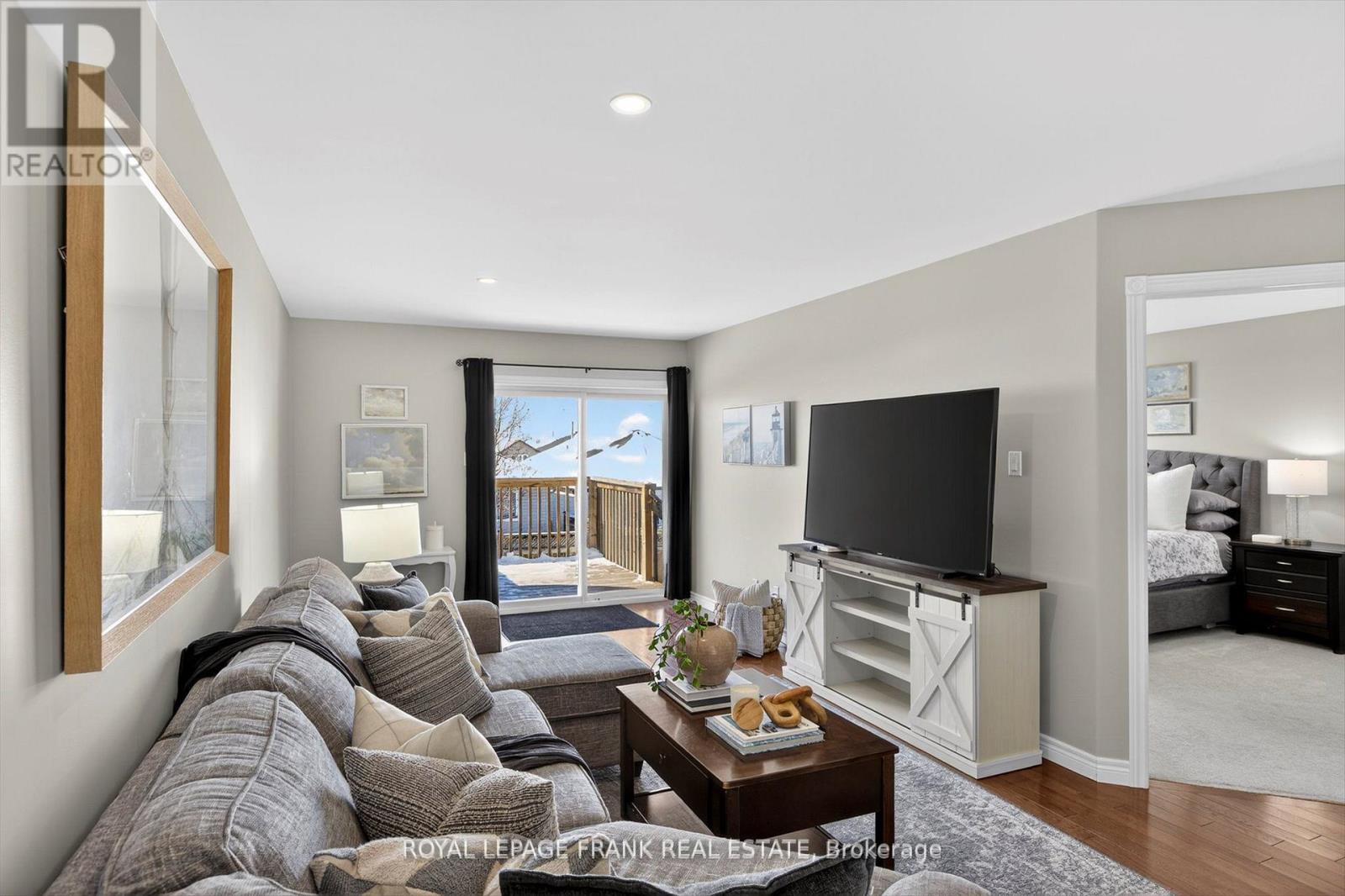 859 Emery Way, Peterborough (Monaghan Ward 2), Ontario  K9J 0H7 - Photo 11 - X12848506