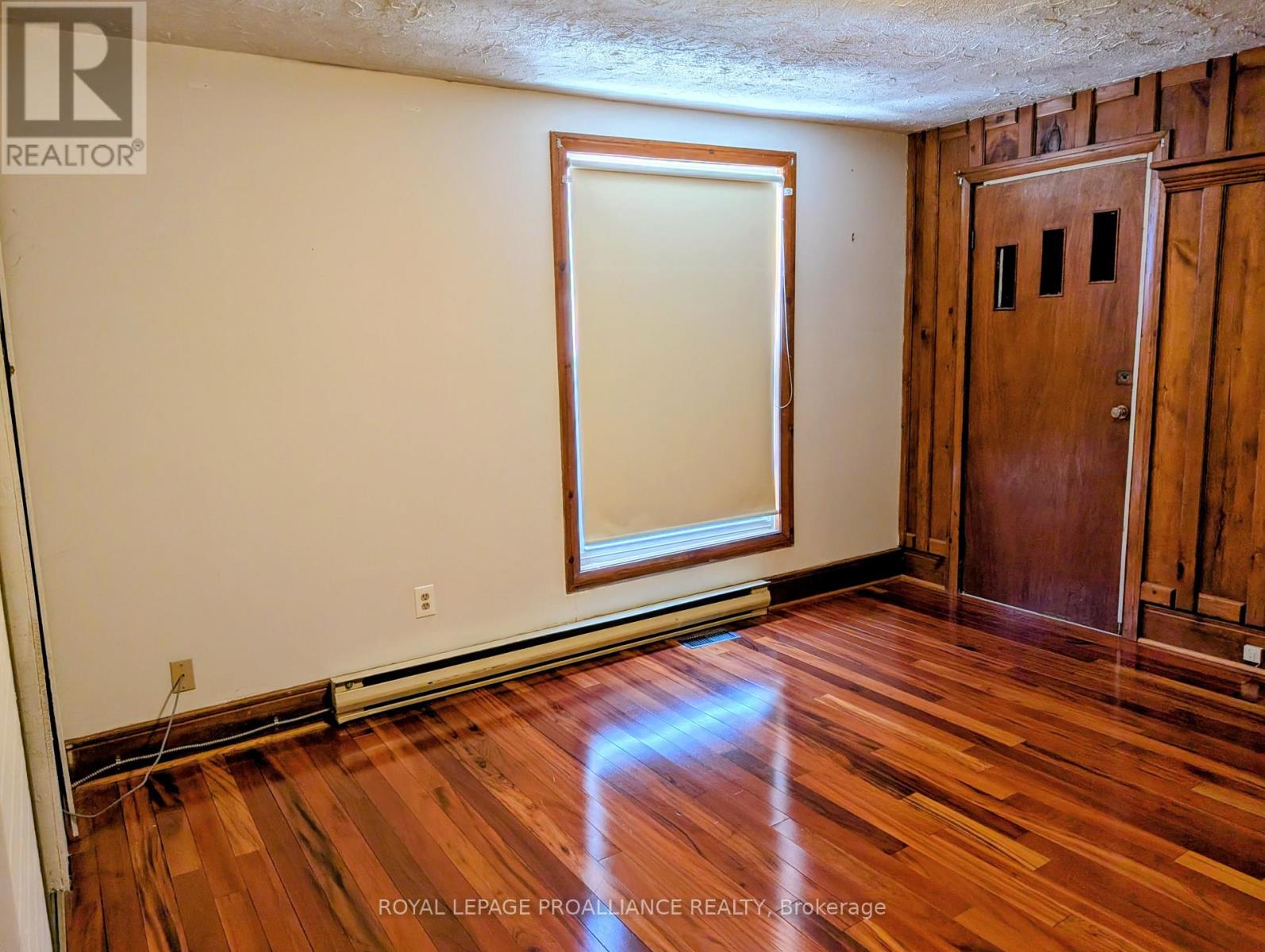 199 Dalhousie Street, Peterborough (Town Ward 3), Ontario  K9J 2M1 - Photo 10 - X12848666