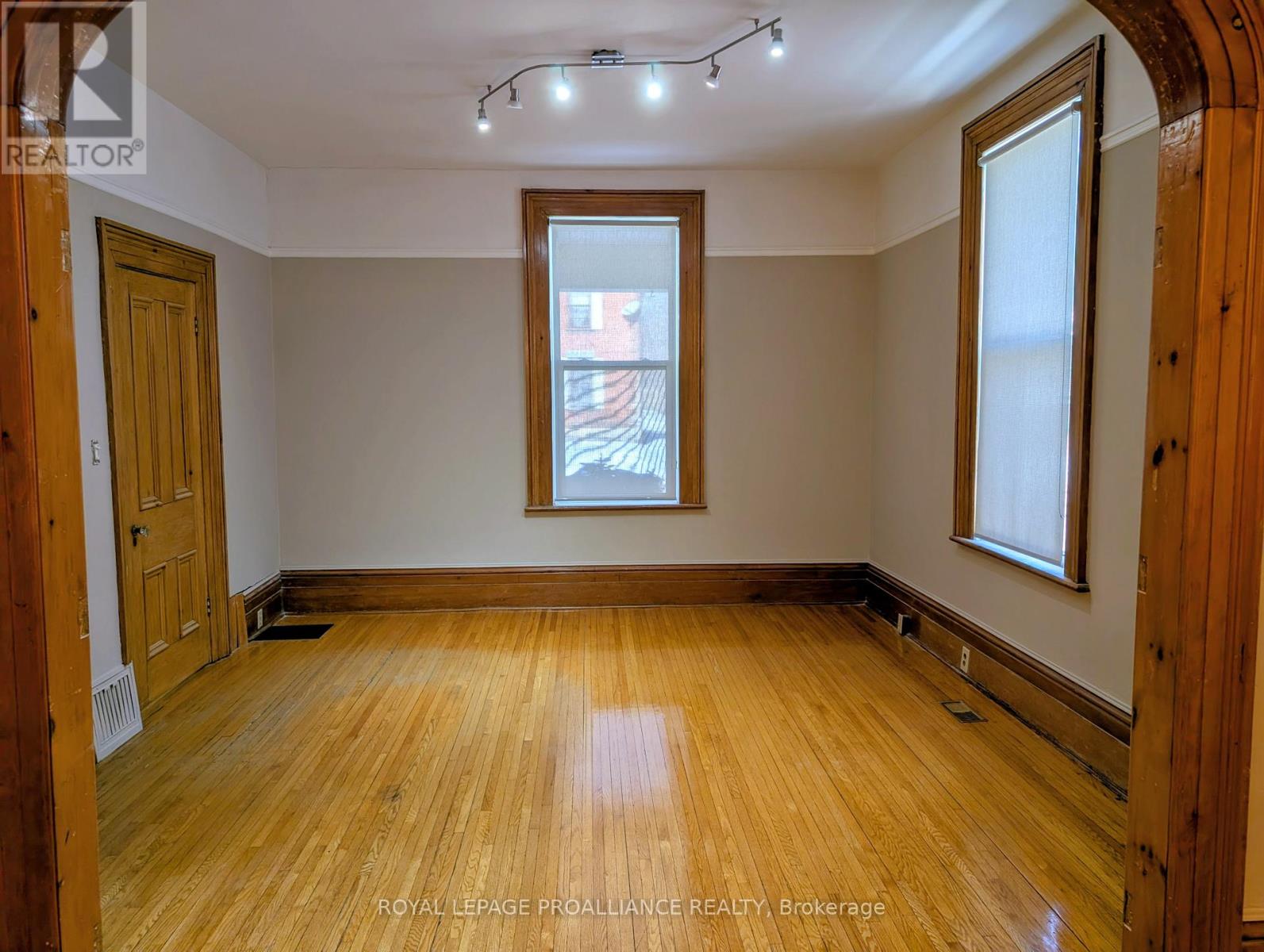 199 Dalhousie Street, Peterborough (Town Ward 3), Ontario  K9J 2M1 - Photo 15 - X12848666