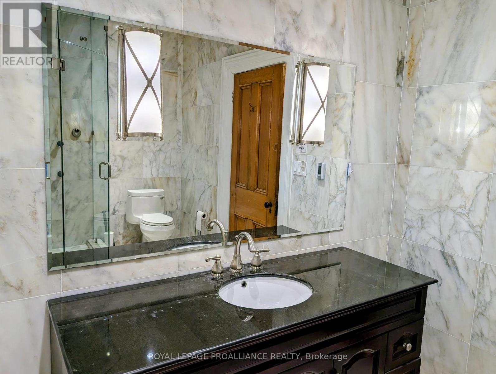 199 Dalhousie Street, Peterborough (Town Ward 3), Ontario  K9J 2M1 - Photo 16 - X12848666