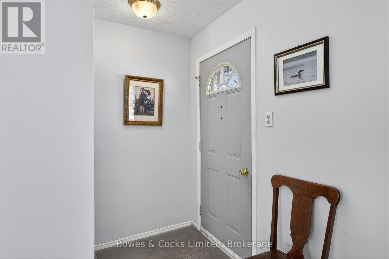 628 Corrigan Crescent, Peterborough (Ashburnham Ward 4), Ontario  K9J 7N8 - Photo 5 - X12849424