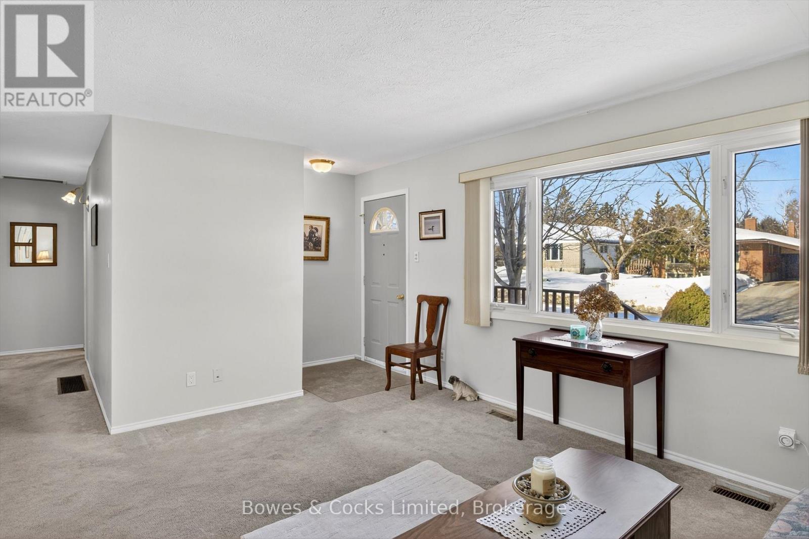 628 Corrigan Crescent, Peterborough (Ashburnham Ward 4), Ontario  K9J 7N8 - Photo 8 - X12849424