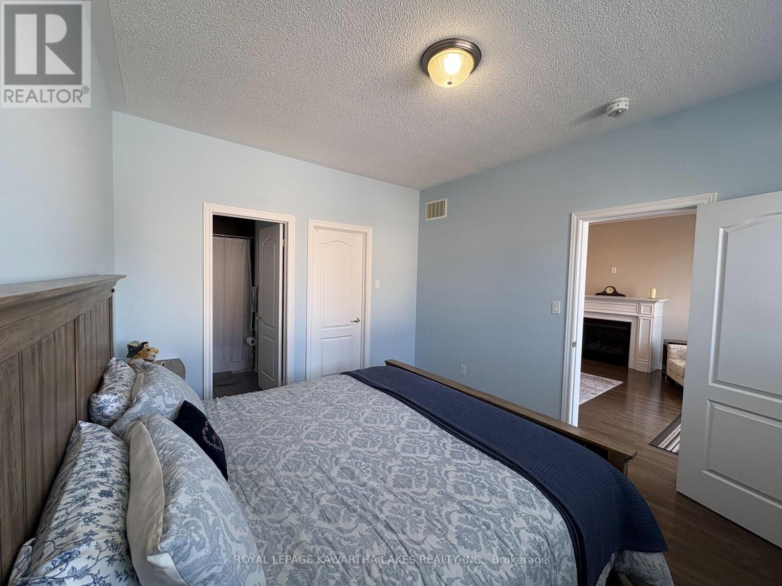 4 Maguire Street, Kawartha Lakes (Lindsay), Ontario  K9V 0L4 - Photo 22 - X12850514