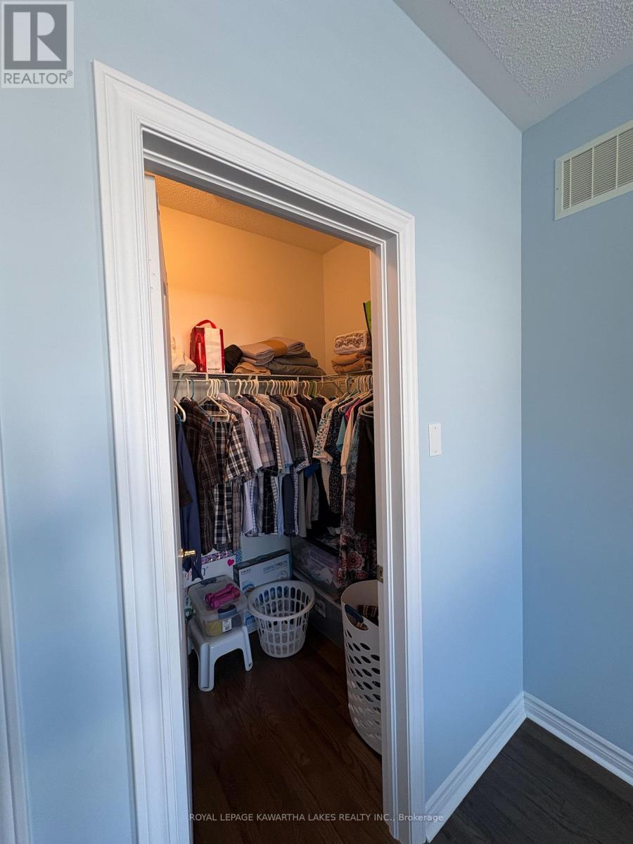 4 Maguire Street, Kawartha Lakes (Lindsay), Ontario  K9V 0L4 - Photo 26 - X12850514