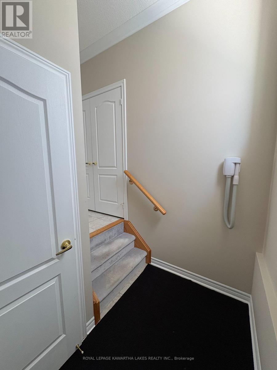 4 Maguire Street, Kawartha Lakes (Lindsay), Ontario  K9V 0L4 - Photo 29 - X12850514
