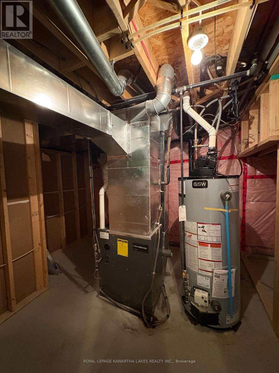 4 Maguire Street, Kawartha Lakes (Lindsay), Ontario  K9V 0L4 - Photo 39 - X12850514