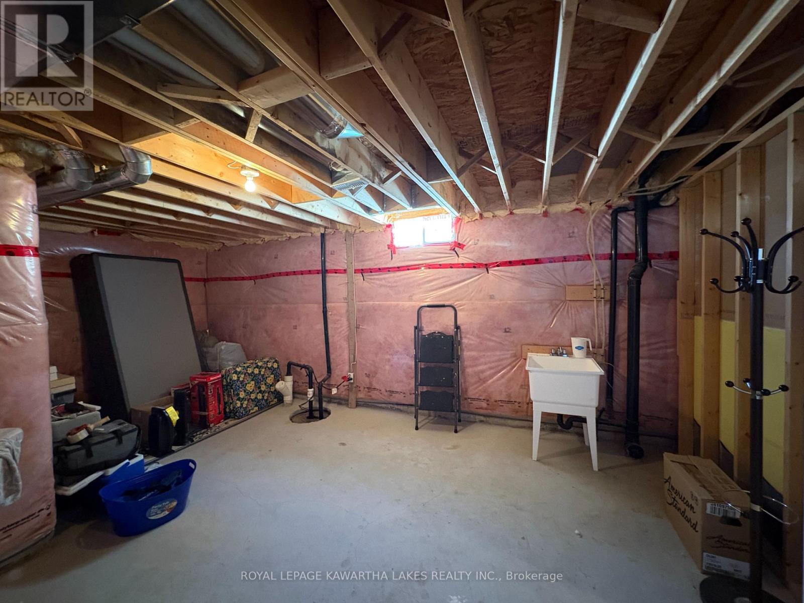 4 Maguire Street, Kawartha Lakes (Lindsay), Ontario  K9V 0L4 - Photo 41 - X12850514