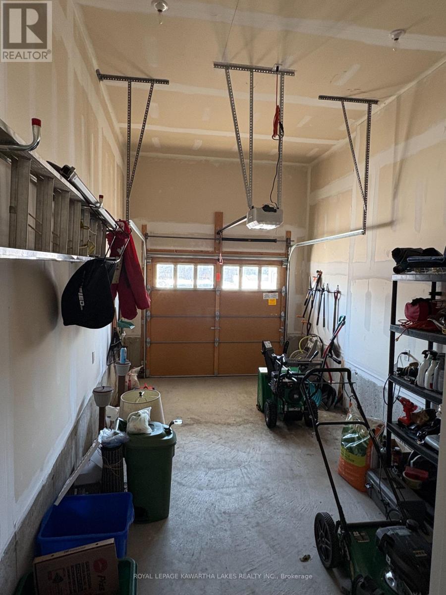 4 Maguire Street, Kawartha Lakes (Lindsay), Ontario  K9V 0L4 - Photo 42 - X12850514