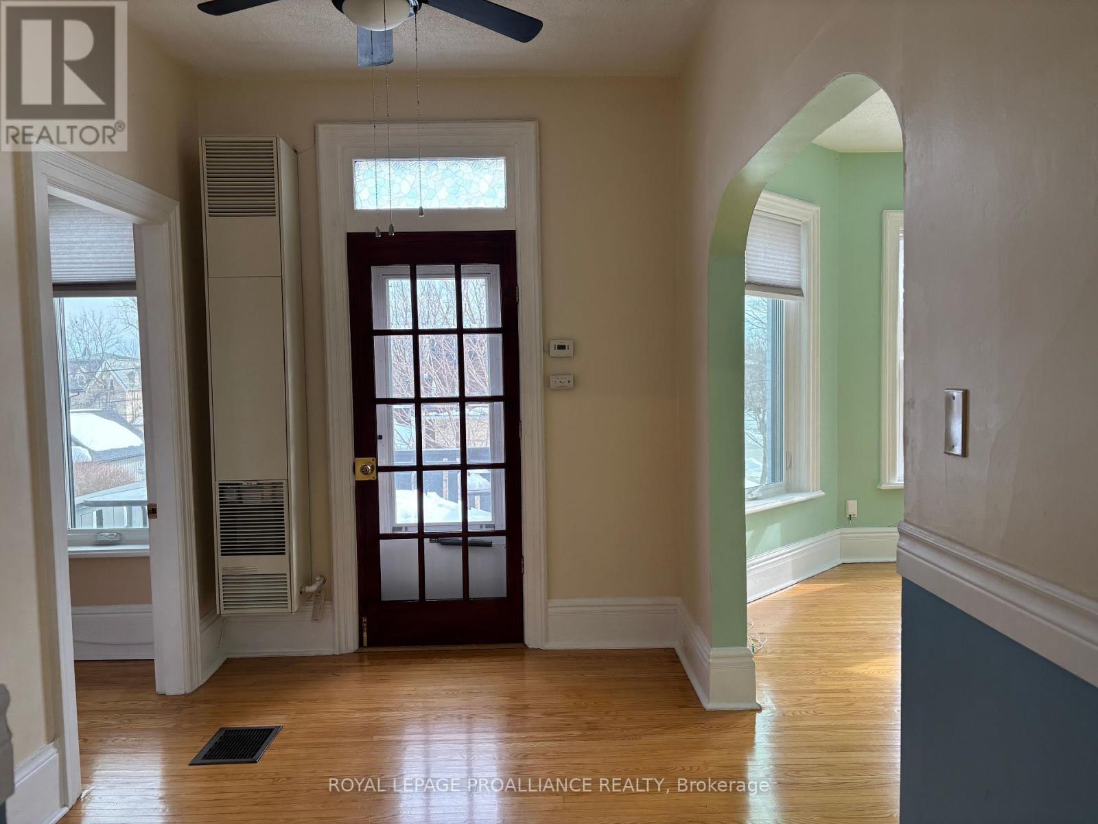 36 Sussex Street N, Kawartha Lakes (Lindsay), Ontario  K9V 3N7 - Photo 14 - X12850542