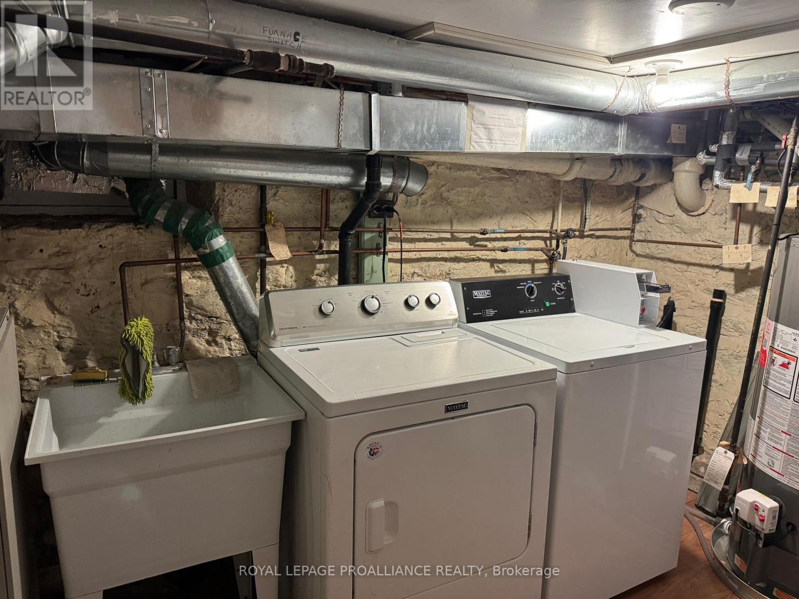 36 Sussex Street N, Kawartha Lakes (Lindsay), Ontario  K9V 3N7 - Photo 29 - X12850542