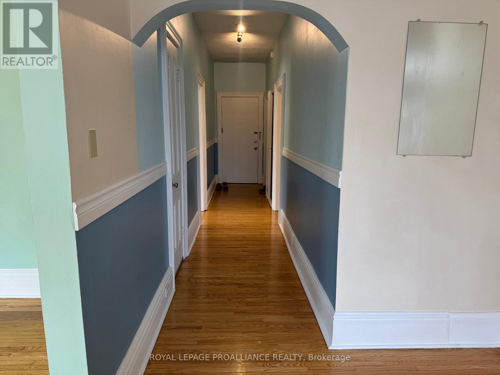 36 Sussex Street N, Kawartha Lakes (Lindsay), Ontario  K9V 3N7 - Photo 7 - X12850542