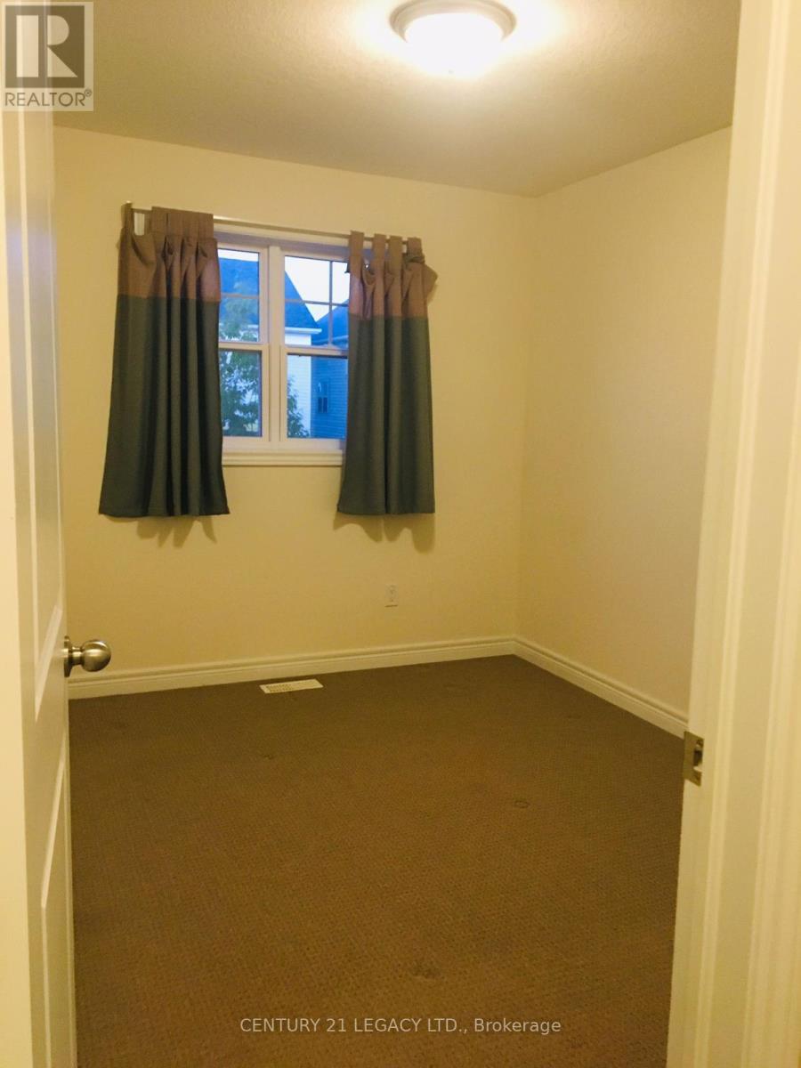 621 Grange Way, Peterborough (Northcrest Ward 5), Ontario  K9H 7M1 - Photo 21 - X12850762