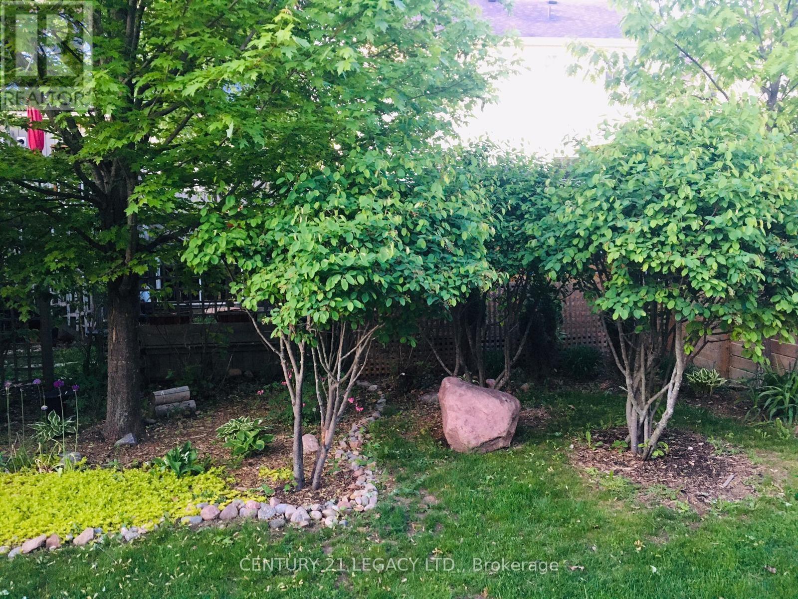 621 Grange Way, Peterborough (Northcrest Ward 5), Ontario  K9H 7M1 - Photo 4 - X12850762