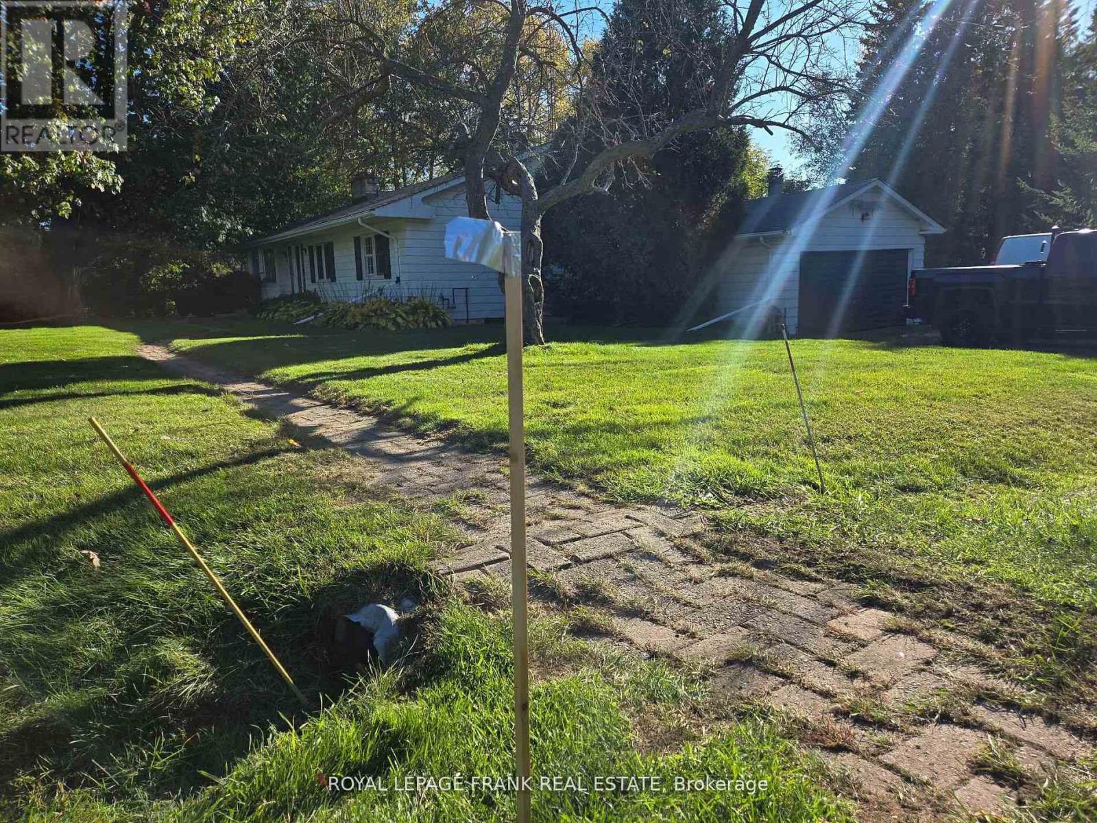 1330 Church Street, Clarington (Newcastle), Ontario  L1B 1C6 - Photo 4 - E12851186