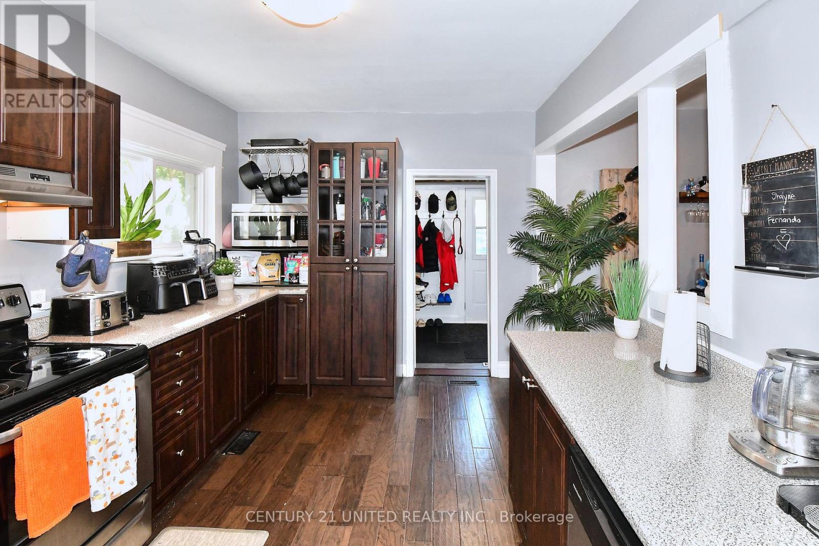 27 Park Street N, Peterborough (Town Ward 3), Ontario  K9J 3V3 - Photo 16 - X12851172