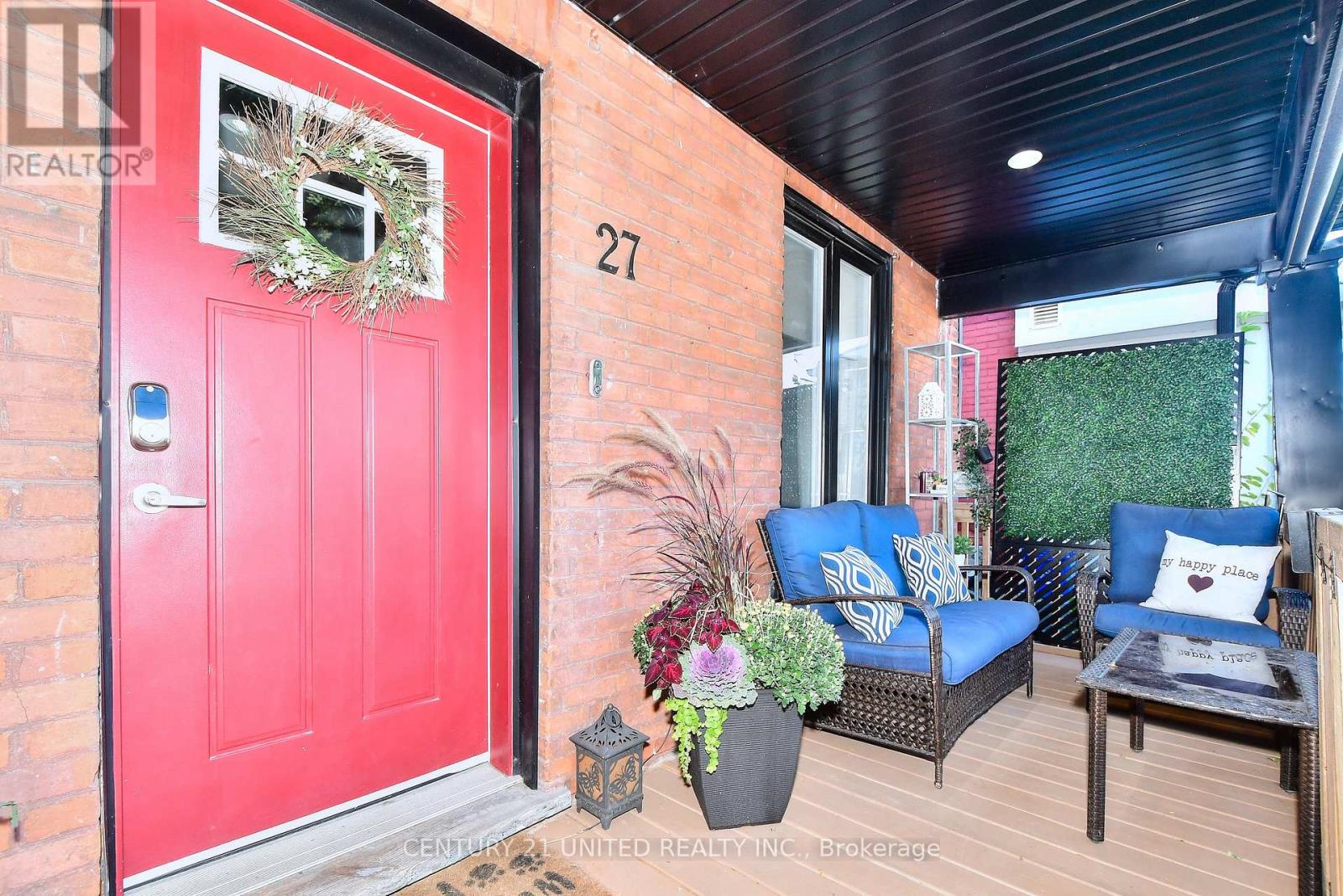 27 Park Street N, Peterborough (Town Ward 3), Ontario  K9J 3V3 - Photo 3 - X12851172