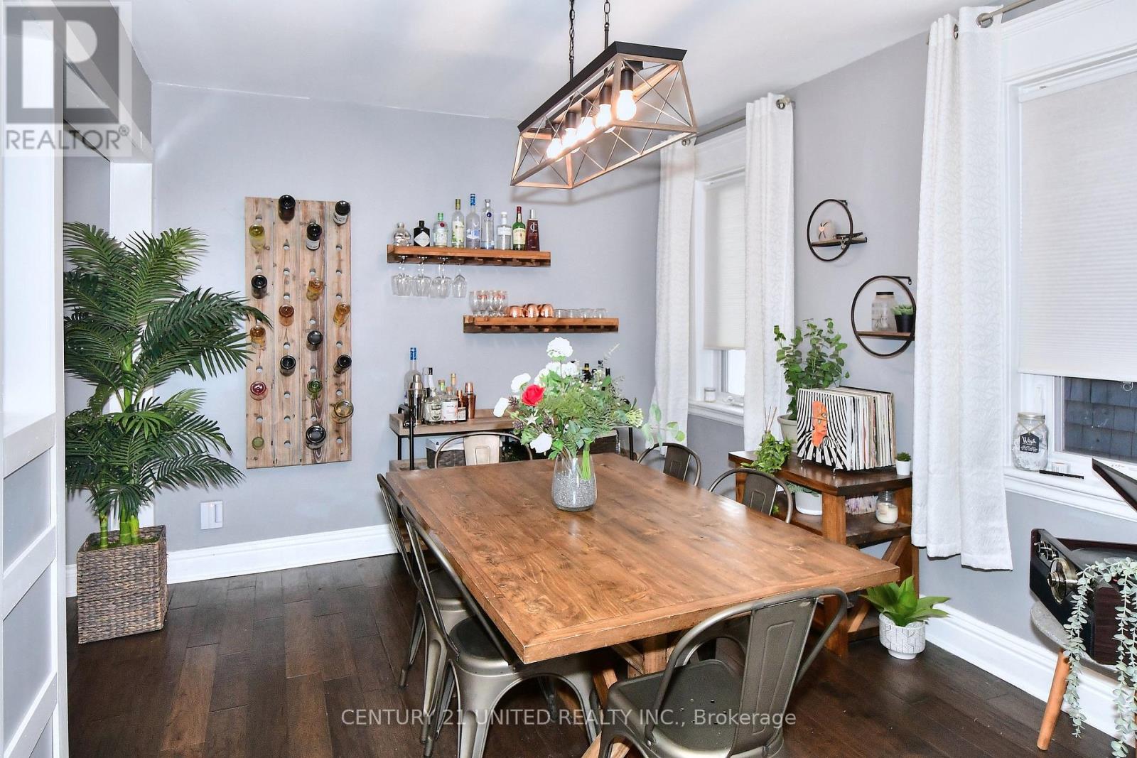 27 Park Street N, Peterborough (Town Ward 3), Ontario  K9J 3V3 - Photo 9 - X12851172