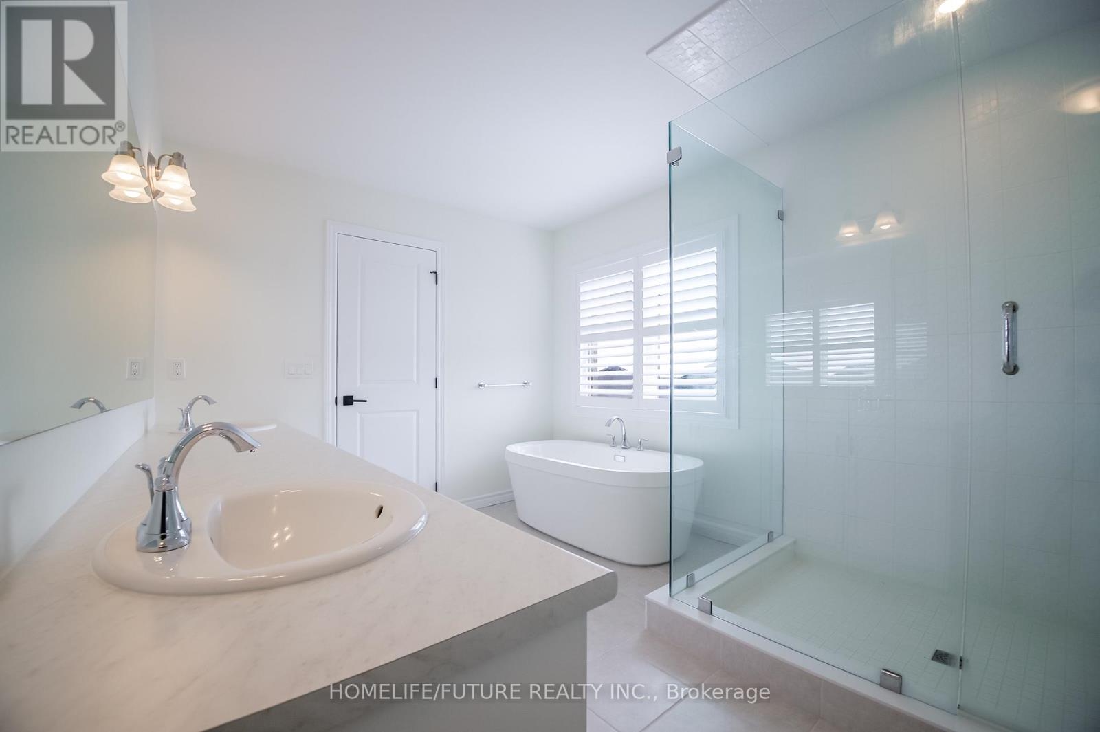 225 O'neil Street, Peterborough (Monaghan Ward 2), Ontario  K9K 0H5 - Photo 28 - X12851404