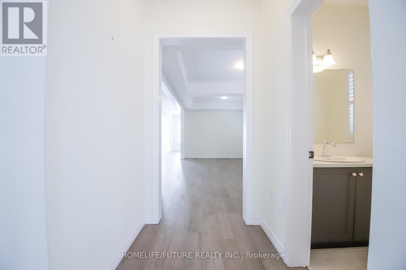 225 O'neil Street, Peterborough (Monaghan Ward 2), Ontario  K9K 0H5 - Photo 3 - X12851404